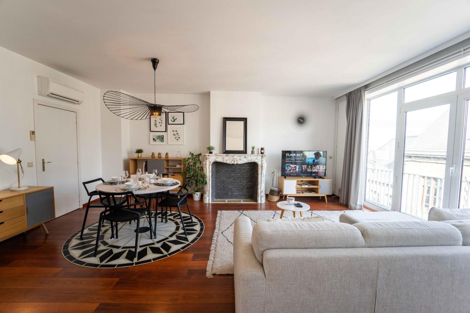 Apartamento Luxury Apart' Mons City Center With Terrace Exterior foto