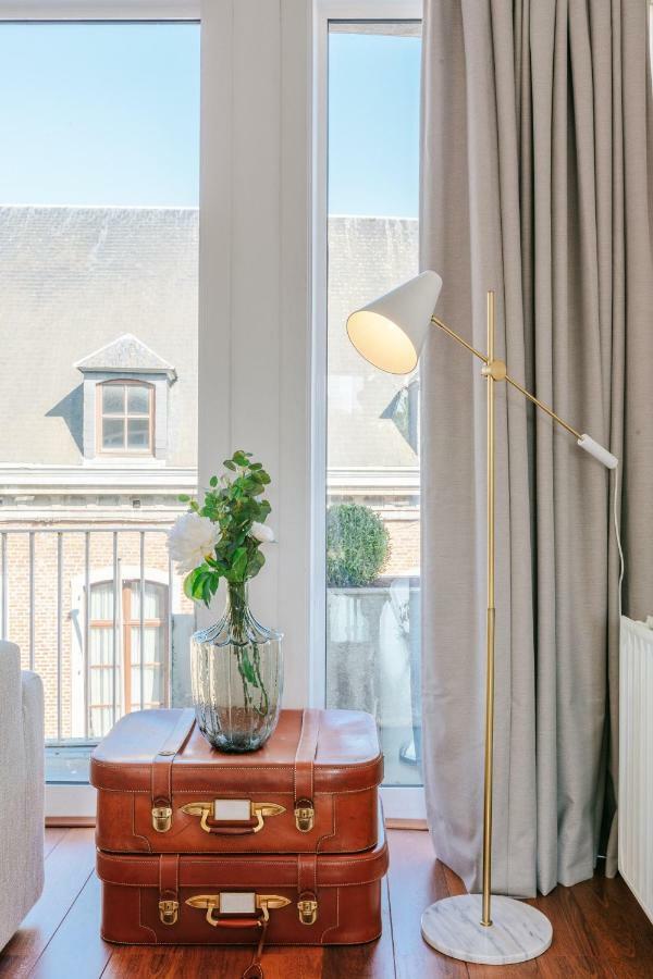 Apartamento Luxury Apart' Mons City Center With Terrace Exterior foto