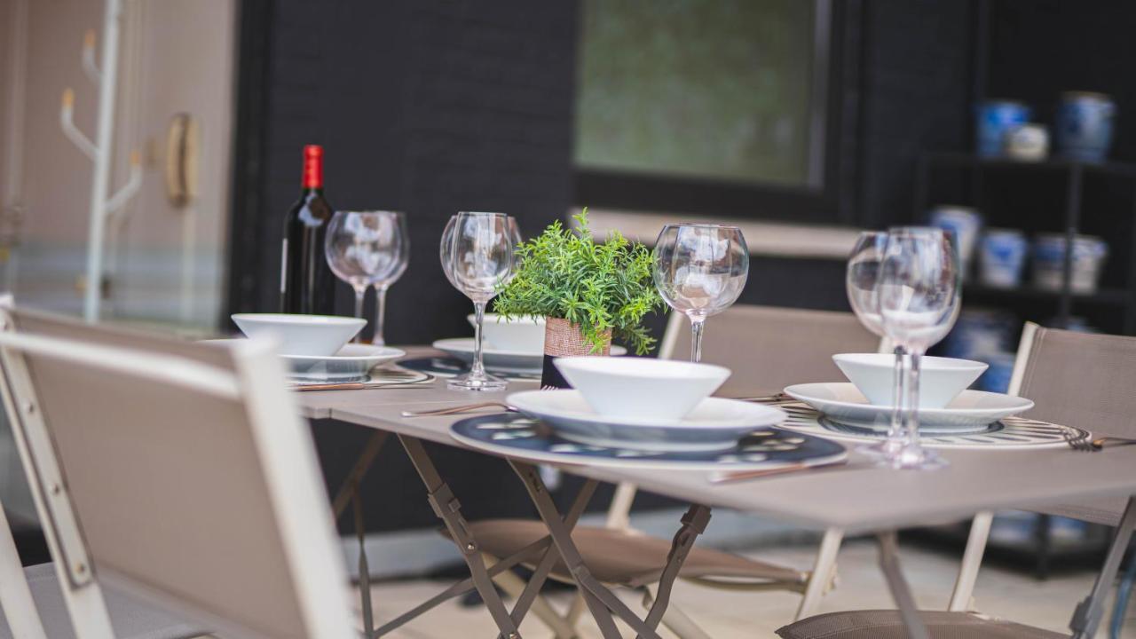 Apartamento Luxury Apart' Mons City Center With Terrace Exterior foto